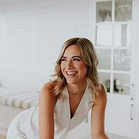 Ellie N.