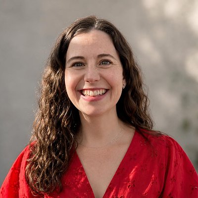 Lyndsay Oliver